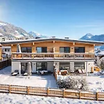 Zillerheart - With Balcony & Mountain View, Alpenluxus Collection