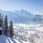 Casa vacanze Zillerheart - With Balcony & Mountain View, Alpenluxus Collection Fügen