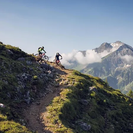 Zillerheart - With Balcony & Parking In Zillertal, Presented By Alpenluxus Fuegen